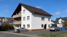  Sch�nes, gepflegtes 3-Familienhaus in Buseck-Trohe, Baujahr 1985