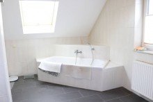  Sch�nes, freistehendes Einfamilienhaus in Staufenberg-OT, Baujahr 2012 mit 2 Garagen!