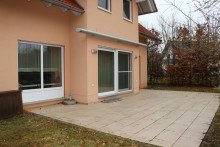  Sch�nes, freistehendes Einfamilienhaus in Staufenberg-OT, Baujahr 2012 mit 2 Garagen!