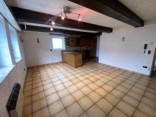  2 Wohnh�user (Neubau und Fachwerkhaus) in Heuchelheim-OT mit gro�em Grundst�ck