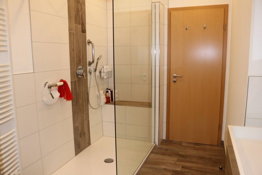  Einfamilienhaus Langg�ns