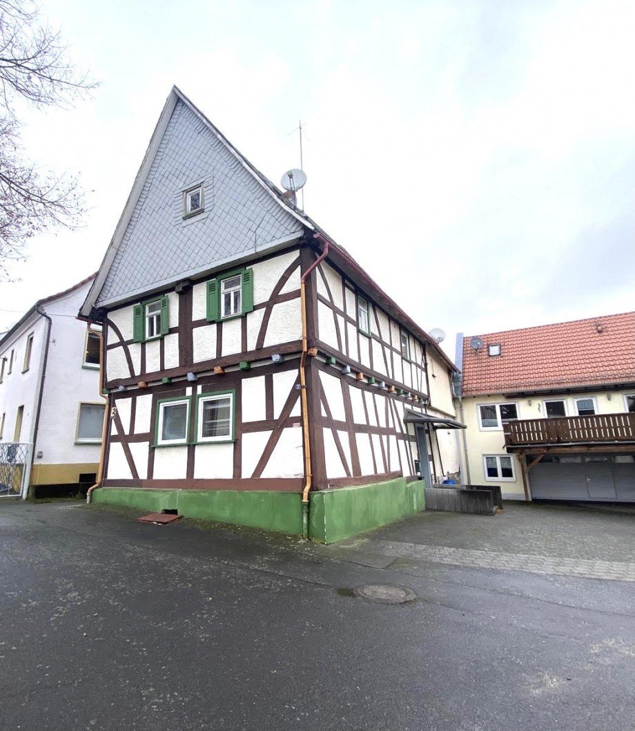  Zweifamilienhaus Heuchelheim